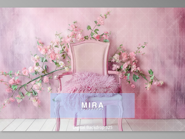 100525 Sedia con un cuscino di lana e fiori lilla e rosa